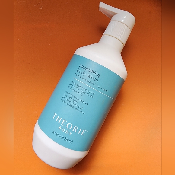 Theorie Body Wash 500ml - Picture 1 of 2